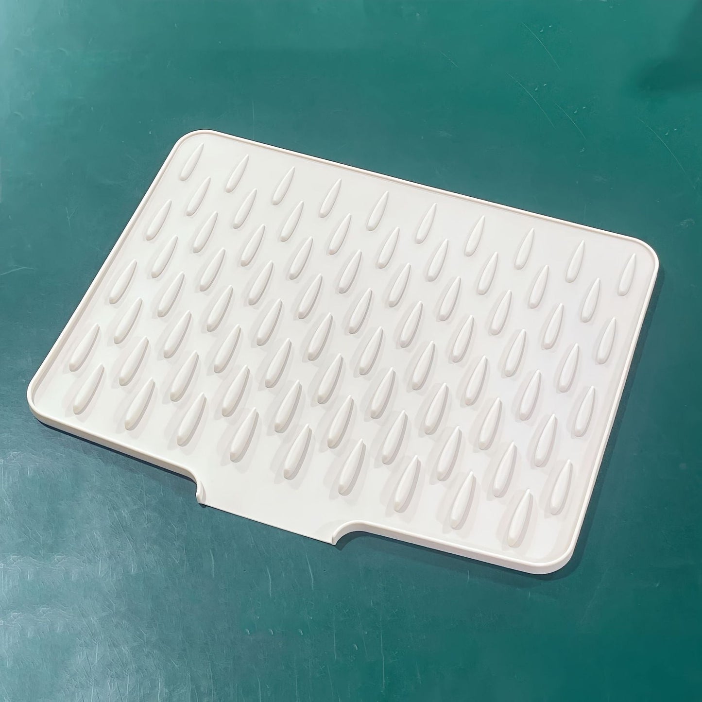 🍽️ 50% OFF NOW! 💧🧽 Silicone countertop mat, splash-proof & heat-resistant