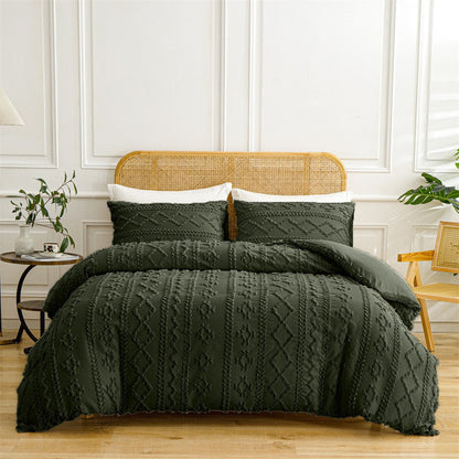 3-piece tufted bedding set with cut-out pattern