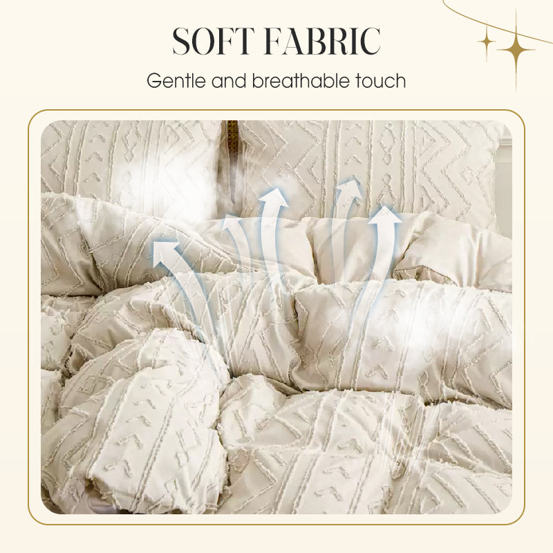 3-piece tufted bedding set with cut-out pattern