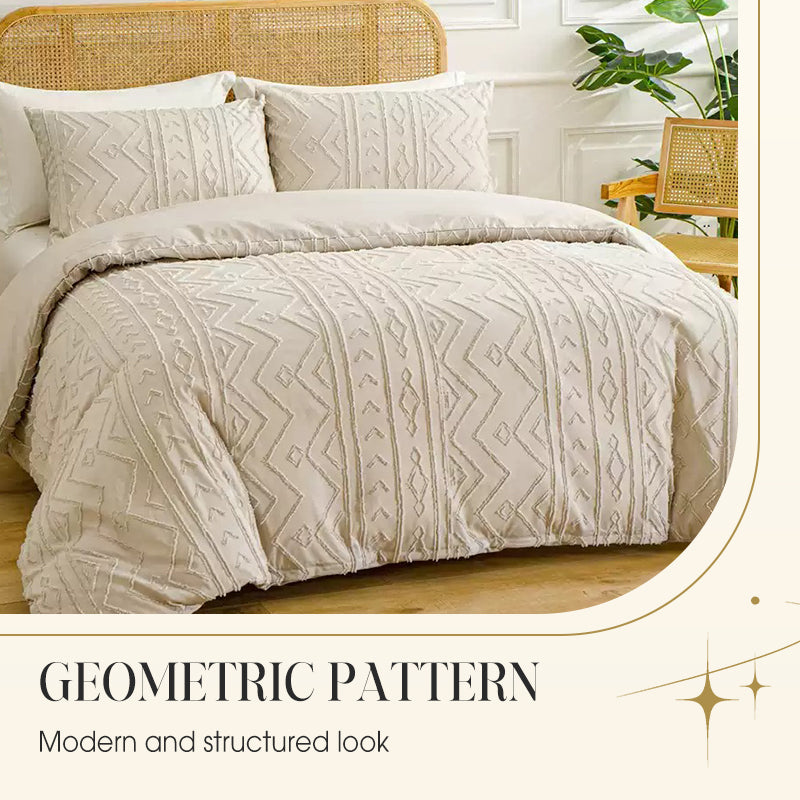 3-piece tufted bedding set with cut-out pattern