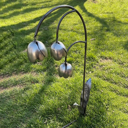 Elegant Metal Flower Garden Stake